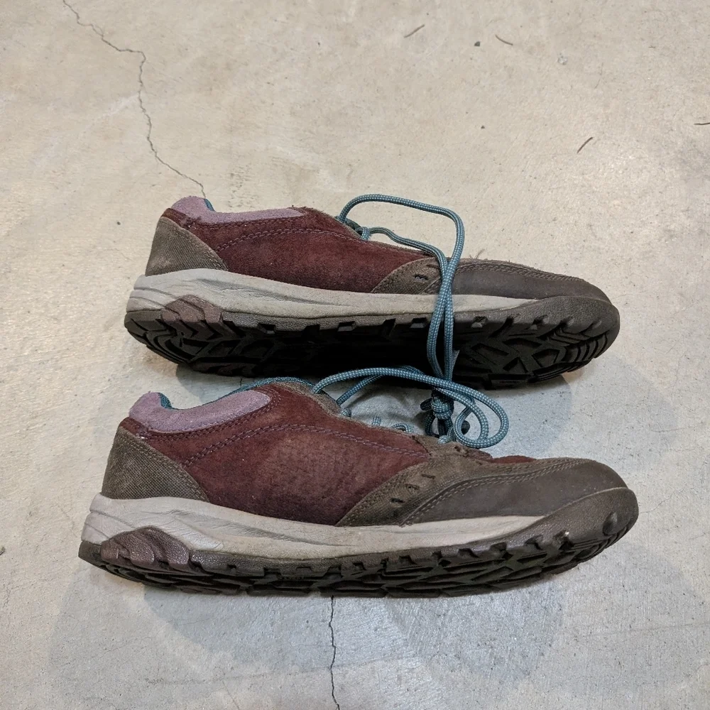 Patagonia Women's 8.5 Wine Tasting Performance Footwear Red